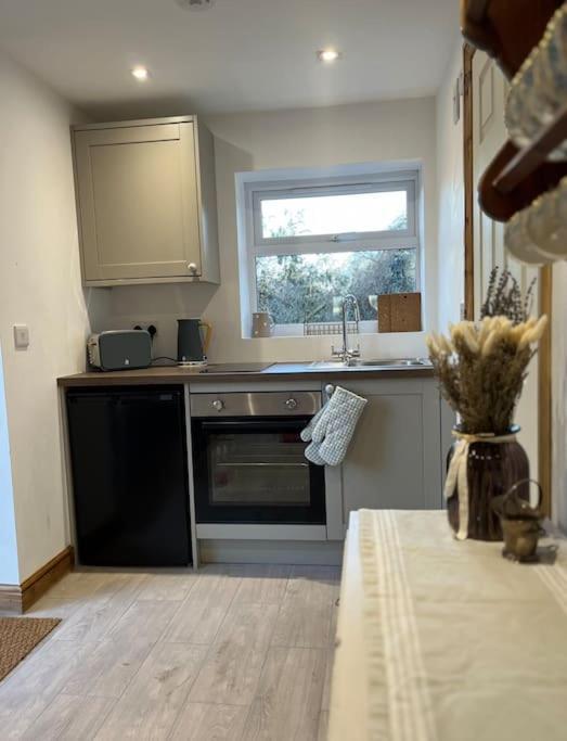 South Downs Haven Nr Petersfield And Goodwood Holiday home